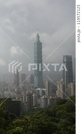 台湾　台北101 119572125