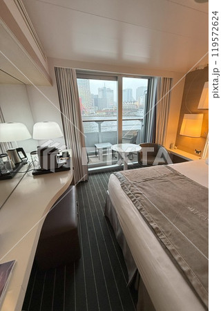 スタイリッシュなヨット型小型客船 ル・ソレアル スタイリッシュなヨット型小型客船 ル・ソレアル 119572624