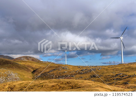四国カルスト ゆすはら風力発電 四国カルスト ゆすはら風力発電 119574523