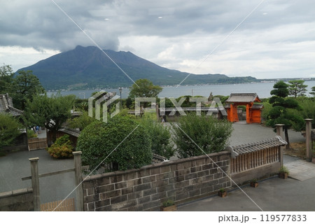 仙厳園と伝統工芸品 鹿児島市 鹿児島県 仙厳園と伝統工芸品 鹿児島市 鹿児島県 119577833