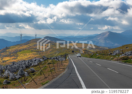 四国カルスト公園縦断線 119578227