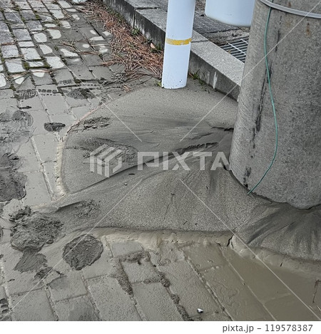 地震による液状化 119578387