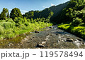 ドローン写真：山奥の田んぼと川	 119578494