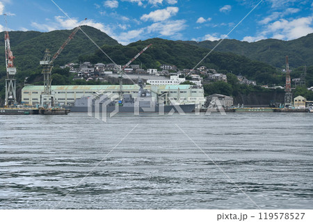 長崎港　三菱重工業長崎造船所立神工場　護衛艦　長崎市 119578527