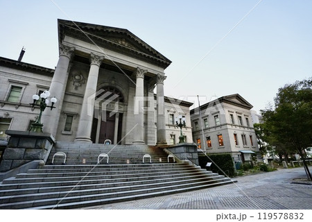 大阪府立中之島図書館（大阪府大阪市北区） 119578832