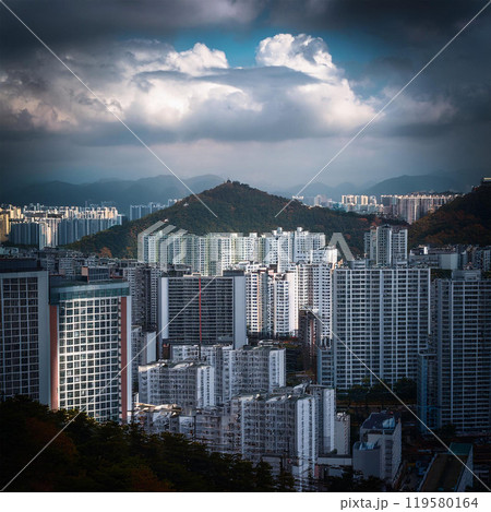 Apt,korea apt,Apartment, living space, apartment,  apartment complex, common area, maintenance fee, parking lot, elevator, balcony, veranda, three bedroom apartment, lease, monthly rent, rental apartm 119580164