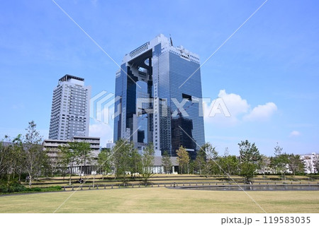 緑とイノベーションの融合拠点　うめ北公園　グラングリーン大阪 119583035