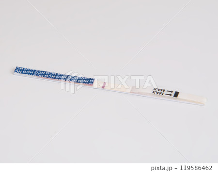 Pregnancy test medicine on the white 119586462