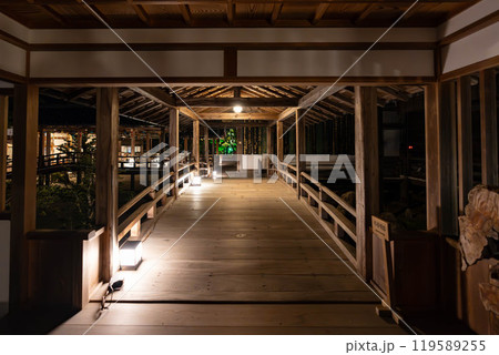 西教寺の大本坊 119589255