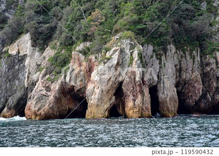 海上アルプス 北長門海岸国定公園、国の名勝及び天然記念物指定の青海島 海上アルプス 北長門海岸国定公園、国の名勝及び天然記念物指定の青海島 119590432