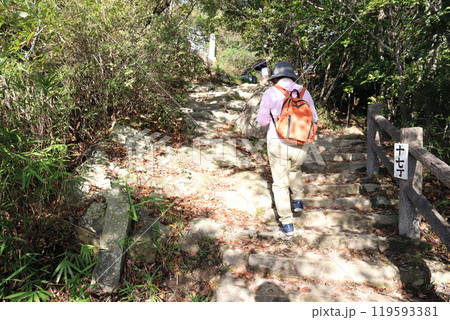 高御位山 成井登山口より十七丁（兵庫県 加古川市） 119593381