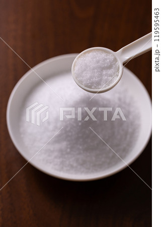 小さじ1杯の塩 119595463