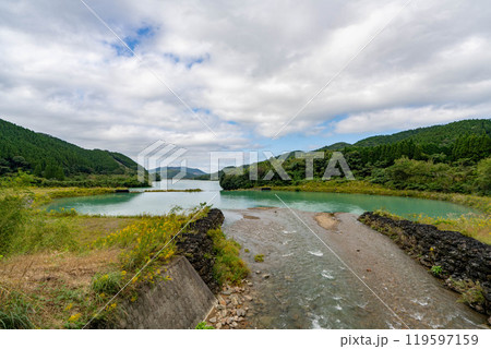 天神湖につながる川 天神湖につながる川 119597159