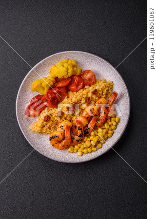 Boiled tiger shrimps with porridge, tomatoes and corn 119601087