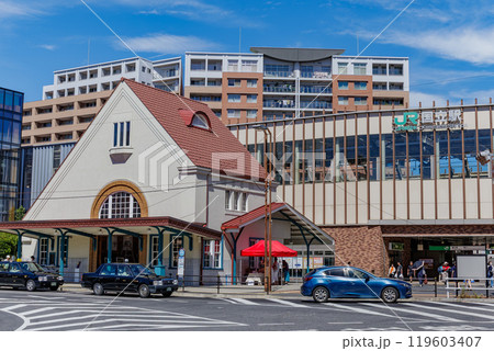 東京 国立市 国立駅 南口にある 旧国立駅舎 東京 国立市 国立駅 南口にある 旧国立駅舎 119603407