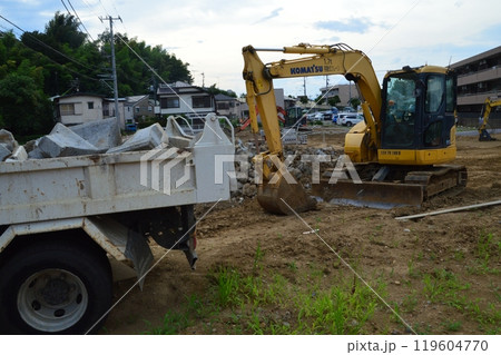 東京郊外の住宅地工事現場　八王子市 119604770