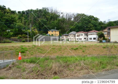 東京郊外の住宅地工事現場　八王子市 119604799