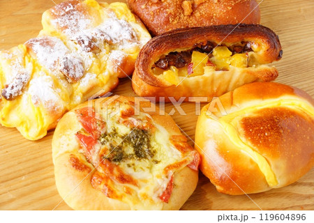 調理パン　菓子パン 119604896