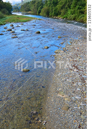 初秋の利根川風景 上牧夢のブリッジから下流の眺め 初秋の利根川風景 上牧夢のブリッジから下流の眺め 119605532