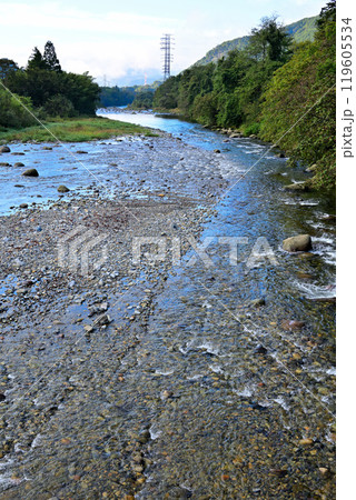 初秋の利根川風景　上牧夢のブリッジから下流の眺め　 119605534