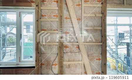 快適な住環境を実現するために必要な新築戸建て住宅の断熱材 119605911