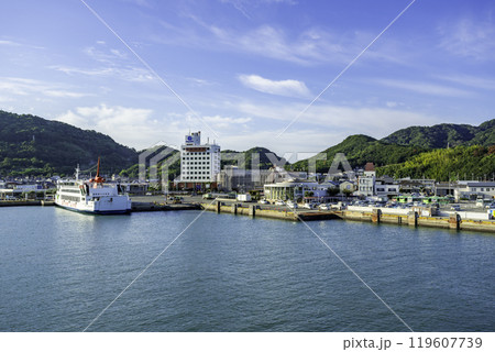 小豆島　土庄港　香川県土庄町 119607739