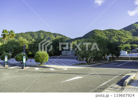 小豆島 土庄港 平和の群像通り 香川県土庄町 小豆島 土庄港 平和の群像通り 香川県土庄町 119607924