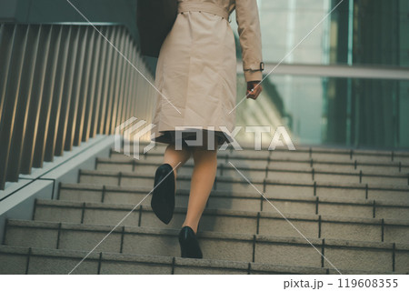 a forty-something woman 119608355