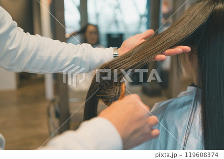 beauty parlor 119608374