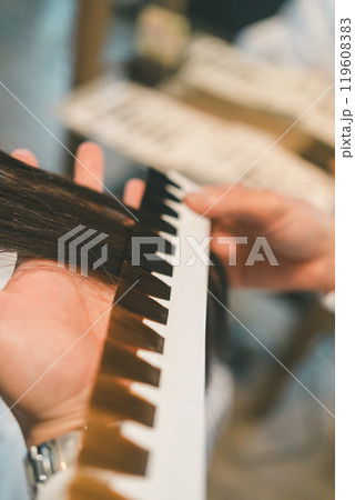 beauty parlor 119608383