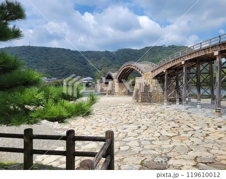 錦帯橋と岩国城 錦帯橋と岩国城 119610012