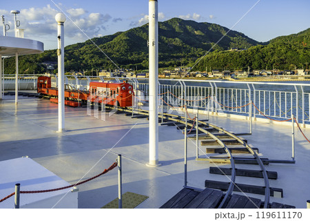 小豆島　土庄港　小豆島フェリー　おりんぴあどりーむ　せと　展望デッキ　ミニトレイン　香川県土庄町 119611170