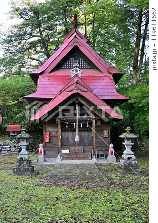 子持神社　社殿　みなかみ町上牧　県指定重要文化財 119611662