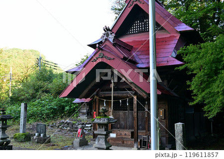 子持神社　社殿　みなかみ町上牧　県指定重要文化財 119611857