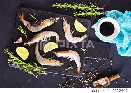 fresh tiger Prawns, shrimp seafood with lemon and spices. fresh tiger Prawns, shrimp seafood with lemon and spices. 119612443