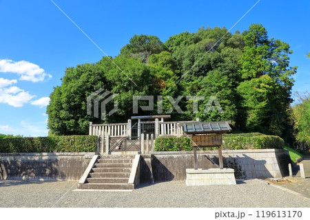 天武・持統天皇陵(檜隅大内陵) 天武・持統天皇陵(檜隅大内陵) 119613170