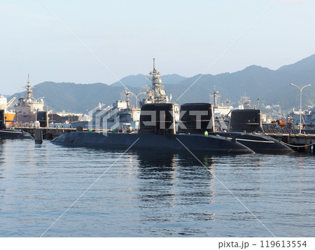 広県呉市「アレイからすこじま」からの海上自衛隊の潜水艦や護衛艦 広県呉市「アレイからすこじま」からの海上自衛隊の潜水艦や護衛艦 119613554