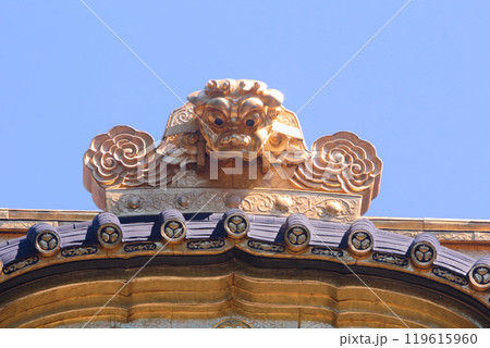 日光市 日光東照宮 陽明門の鬼瓦 日光市 日光東照宮 陽明門の鬼瓦 119615960