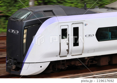 中央快速線を行く特急あずさ号：E353系電車 119617692