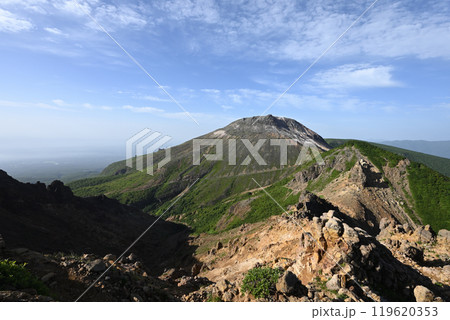 那須連山登山、栃木県 119620353