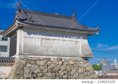 唐津城の三ノ丸辰巳櫓と模擬天守 唐津城の三ノ丸辰巳櫓と模擬天守 119623129