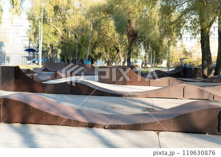 skatepark action skateboarding slide skate practice skateboard skateboarder skater park active skating 119630876