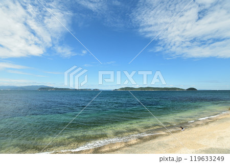 加太の海岸(友ヶ島を望む)　【和歌山県和歌山市】 119633249