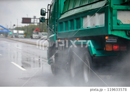 ダンプトラック　イメージ 119633578