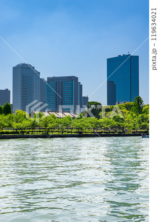 大阪市中央区城見　大阪ビジネスパーク(OBP)のビル街　桜之宮公園からの眺め 119634021