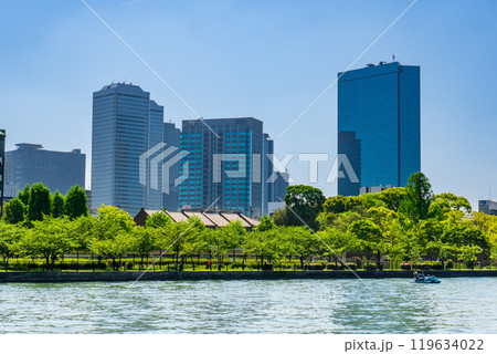 大阪市中央区城見　大阪ビジネスパーク(OBP)のビル街　桜之宮公園からの眺め 119634022