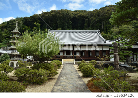 興聖寺 法堂と庭園(京都府宇治市) 興聖寺 法堂と庭園(京都府宇治市) 119634126