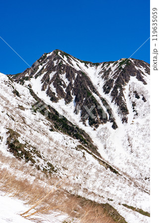 初夏の北アルプス槍ヶ岳の残雪期登山　西岳 119635059