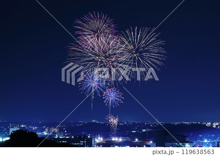 展望台から望む柏原の花火 119638563
