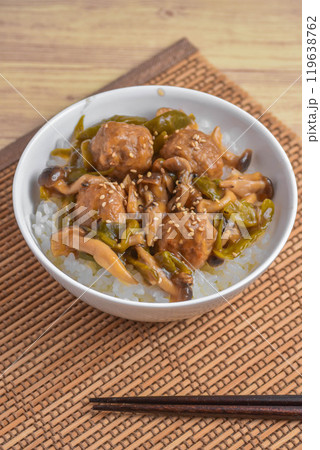 肉団子どんぶり 119638762